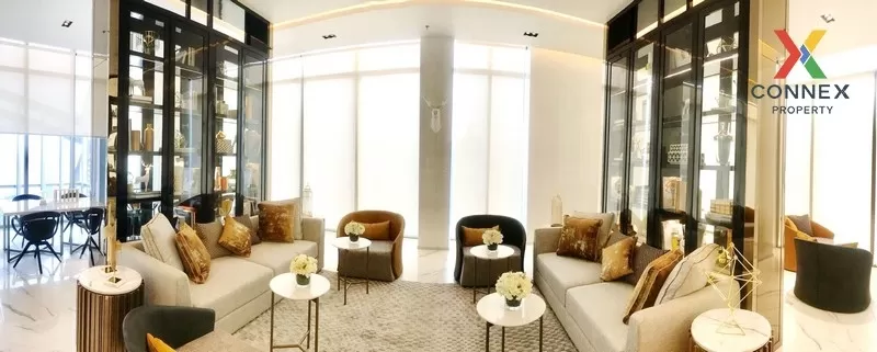 FOR SALE condo , Hyde Sukhumvit 11 , Duplex , corner unit , BTS-N